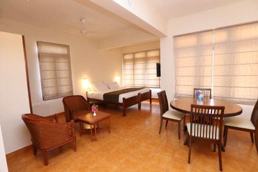 Abad Serviced Villas โกวาลัม ภายนอก รูปภาพ