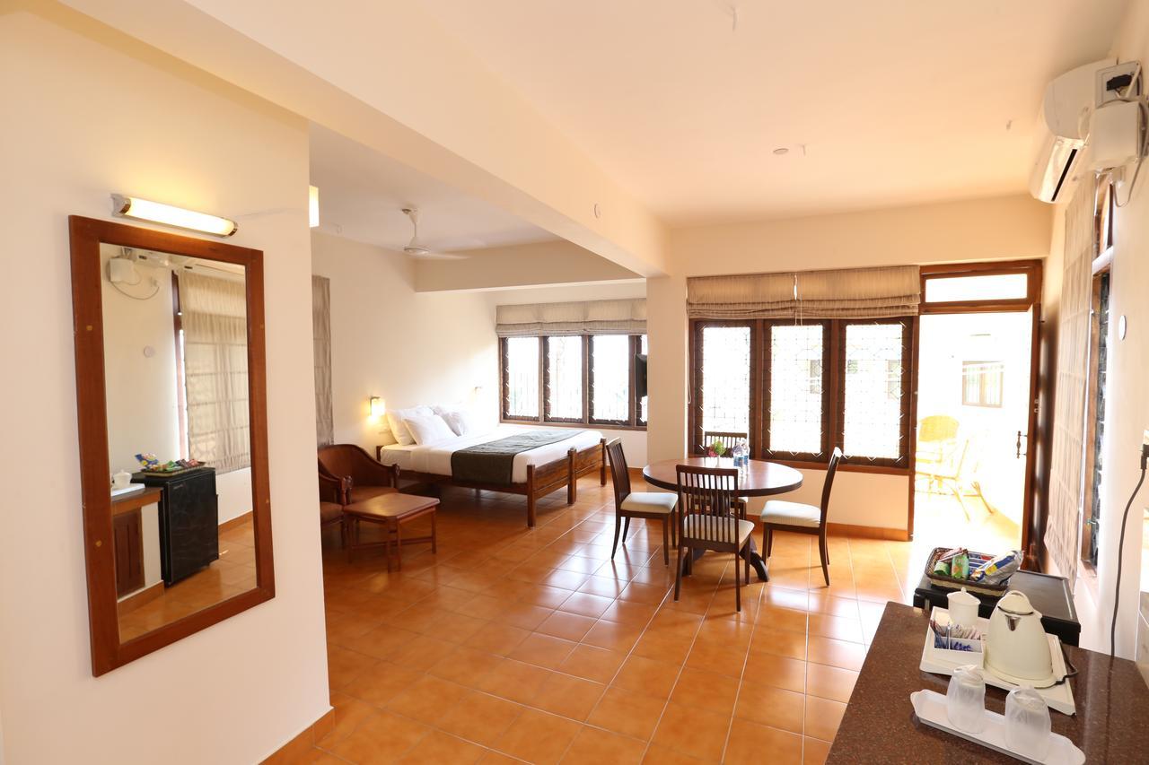 Abad Serviced Villas โกวาลัม ภายนอก รูปภาพ